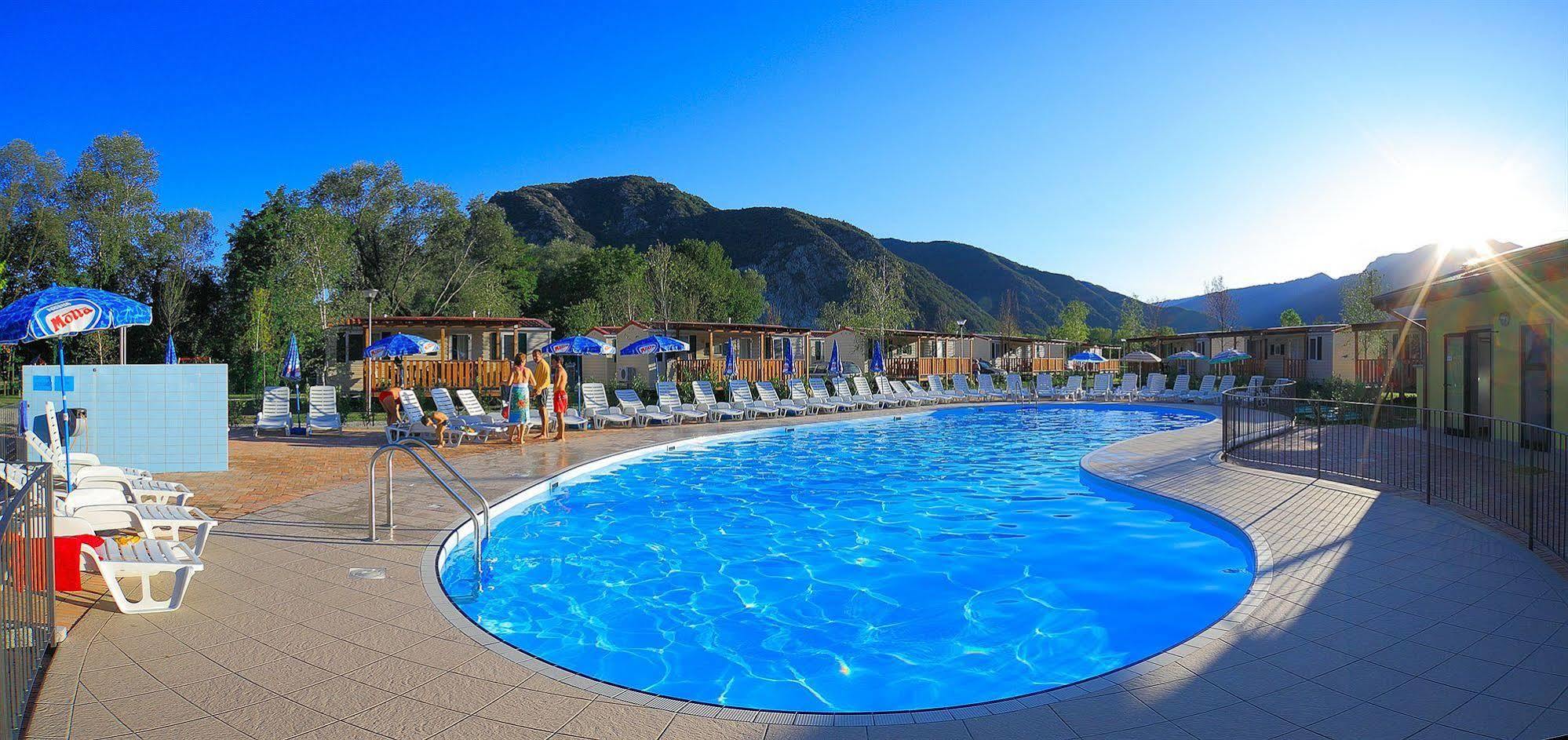 Il Borgo Delle Arti Hotel Verbania Exterior photo